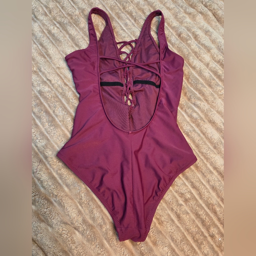 Mossimo Cherry Blossom Solid Lace Up Gold Accent One Peice Swim Suit Sz S - Picture 3 of 10